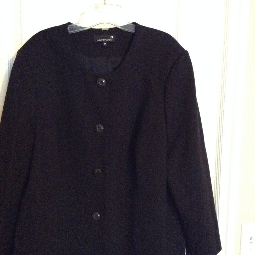 Laura Plus Women's Long Button Down Front Jacket Coat Size 24 Black Classic